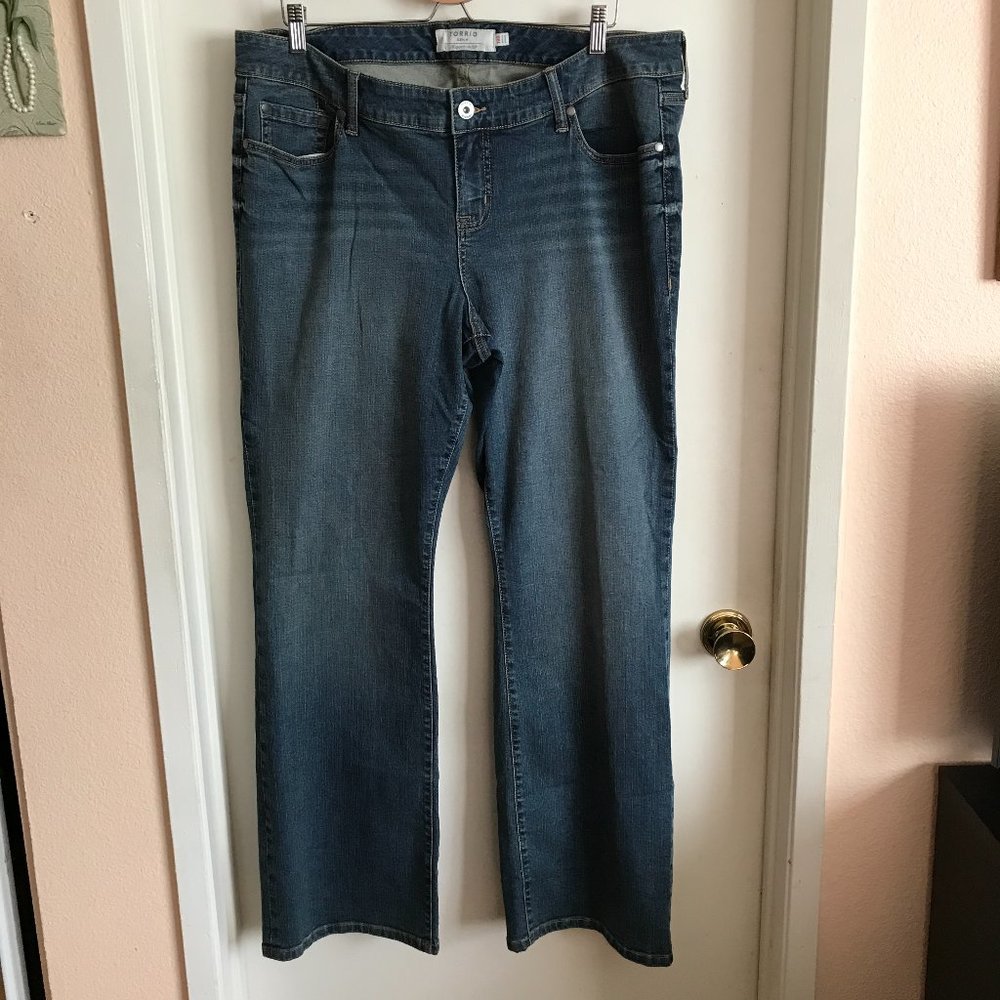 Torrid Medium Blue Wash Bootcut Leg Jeans 18R